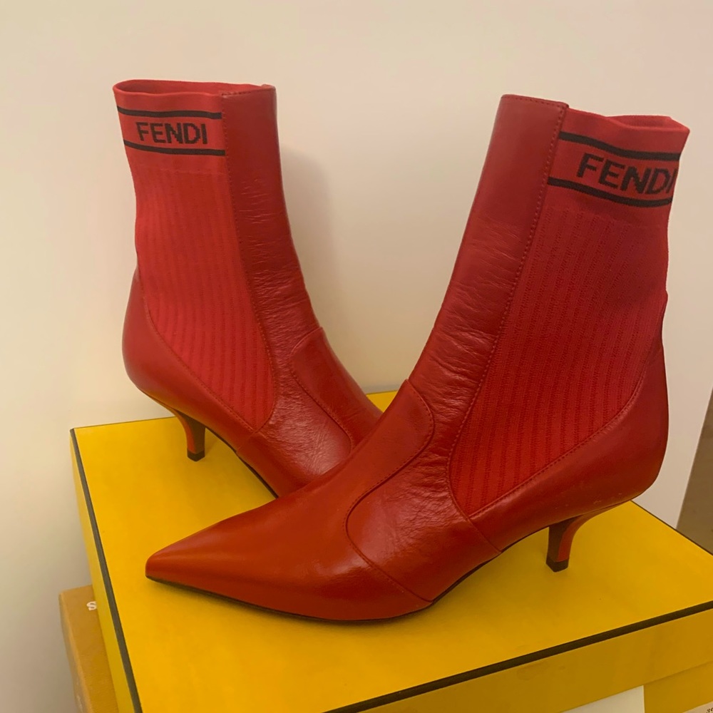 Fendi kitten heel knit logo bootie in red.